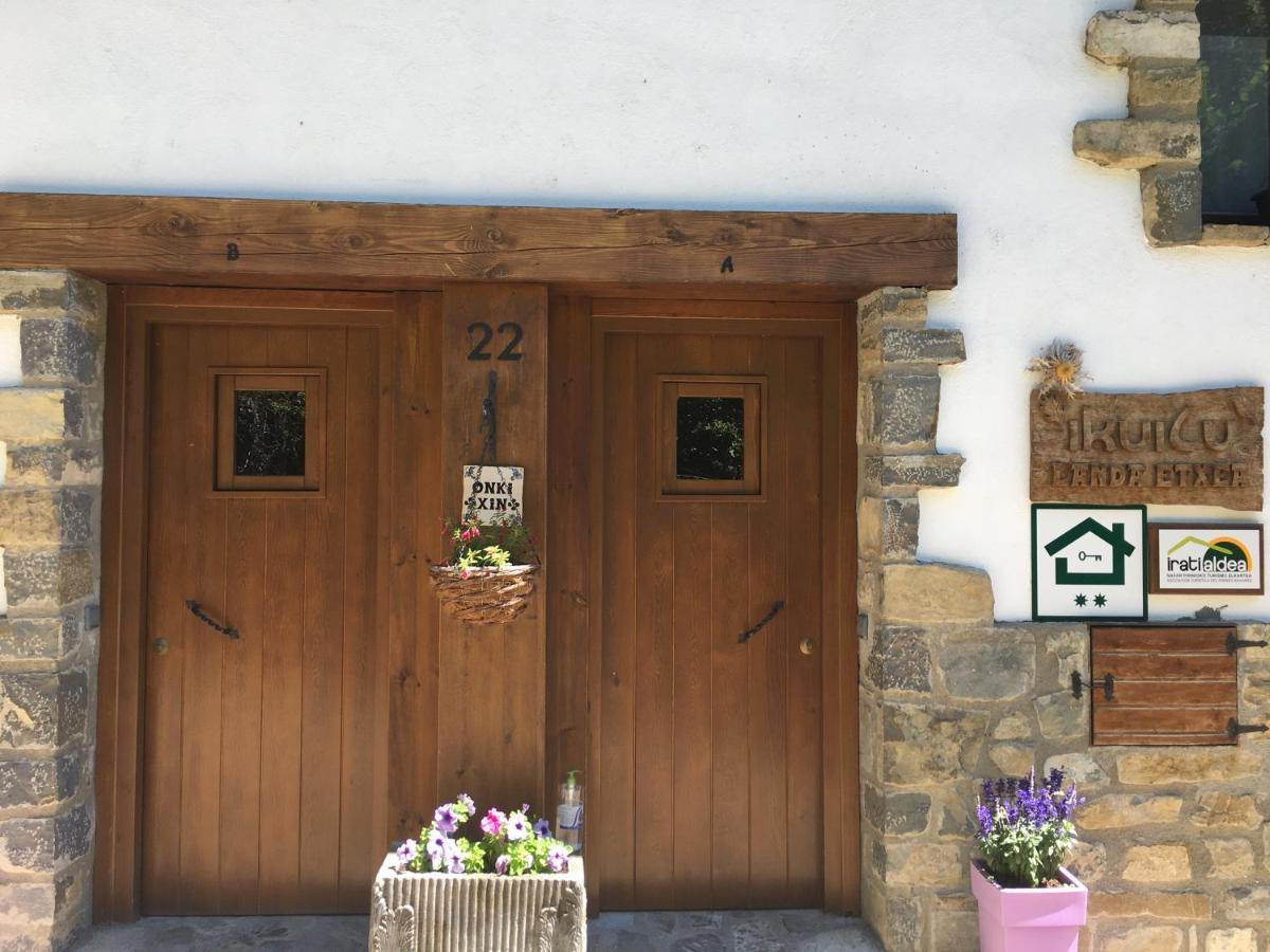 Apartmán Ikuilu Ochagavia-Selva De Irati Exteriér fotografie